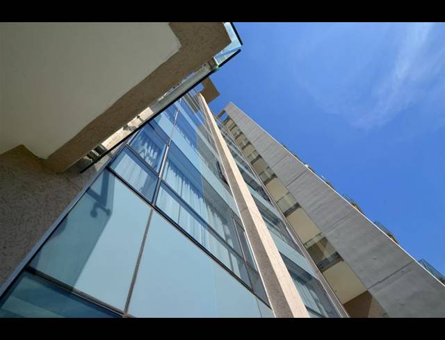 1 BEDROOM APARTMENT FOR SALE IN SANDOWN